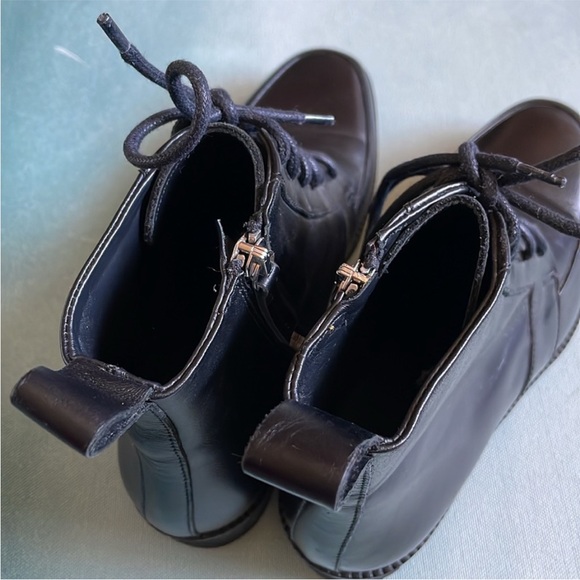 Everlane Leather Lace Up Boots - Picture 11 of 11